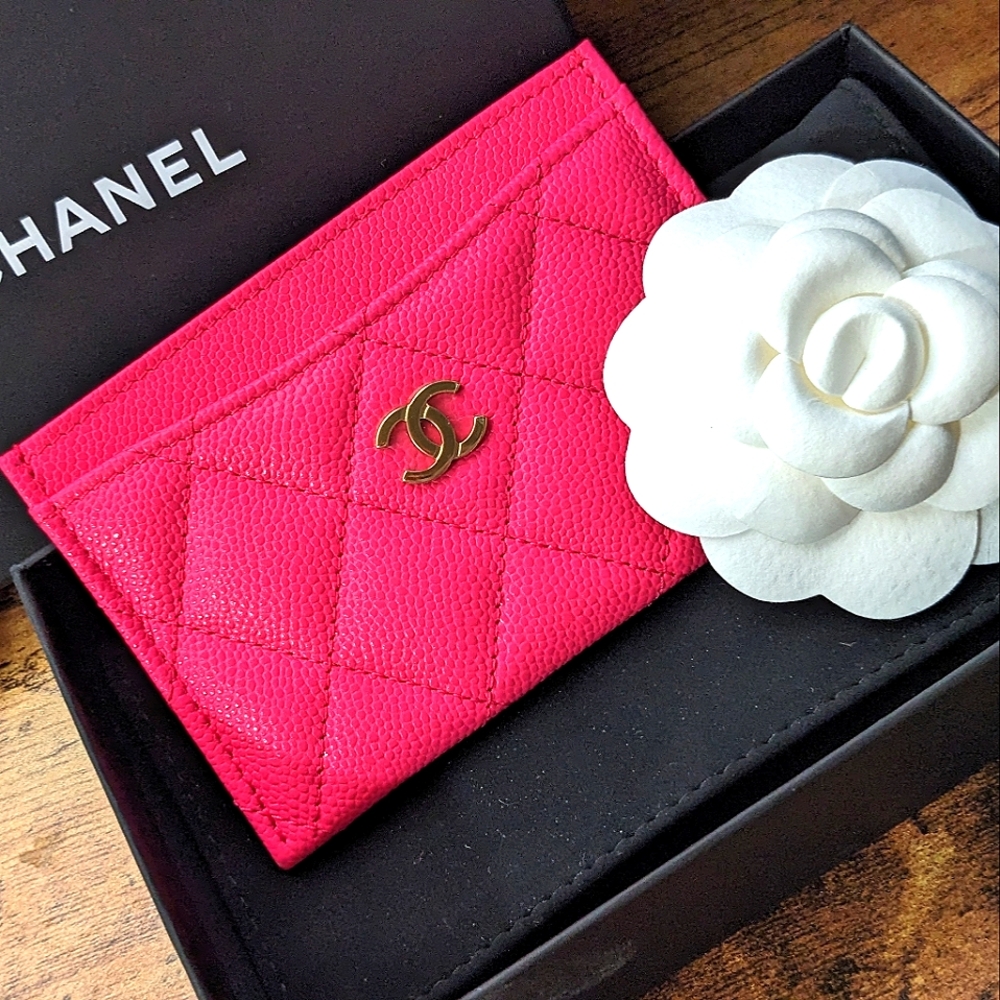 CHANEL 24C fuchsia dark pink flat cardholder
